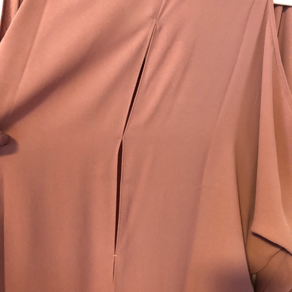 Cold shoulder blouse - Picture 3 of 4